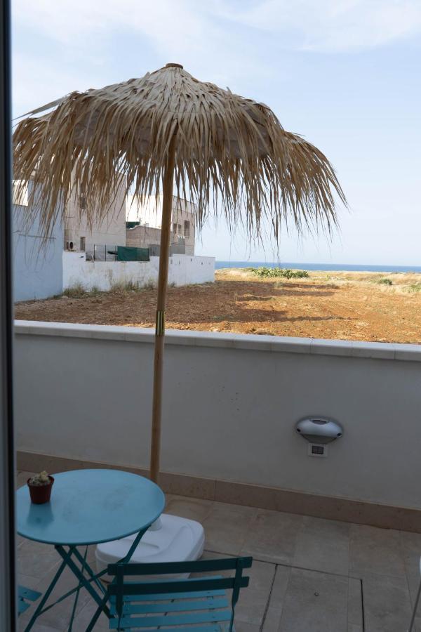 Cala Paradiso Монополи Экстерьер фото