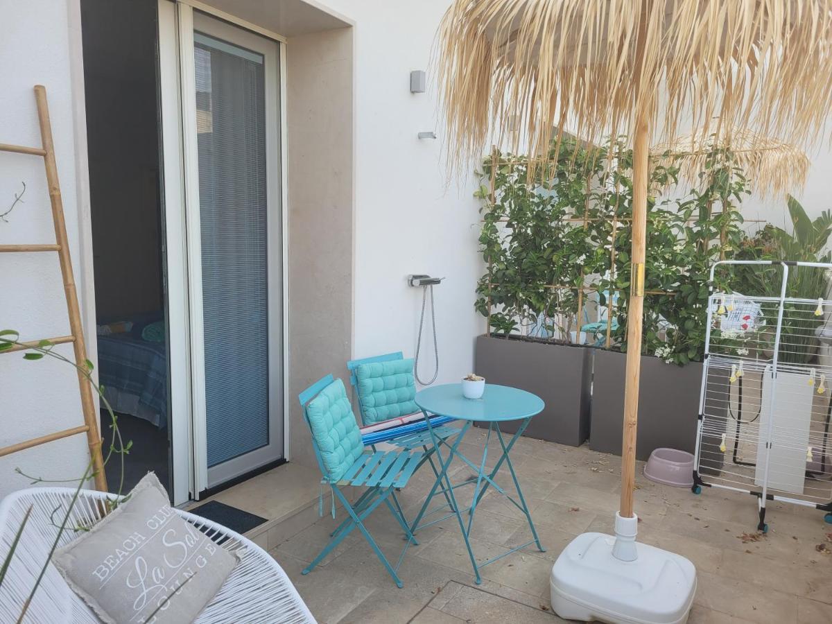 Cala Paradiso Монополи Экстерьер фото