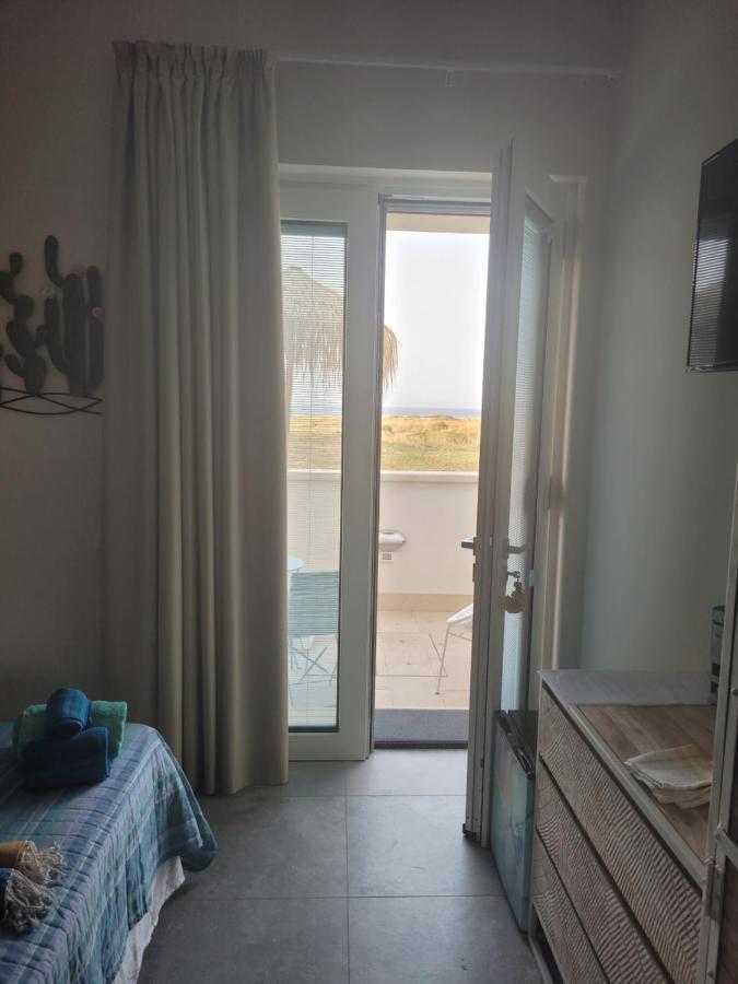 Cala Paradiso Монополи Экстерьер фото