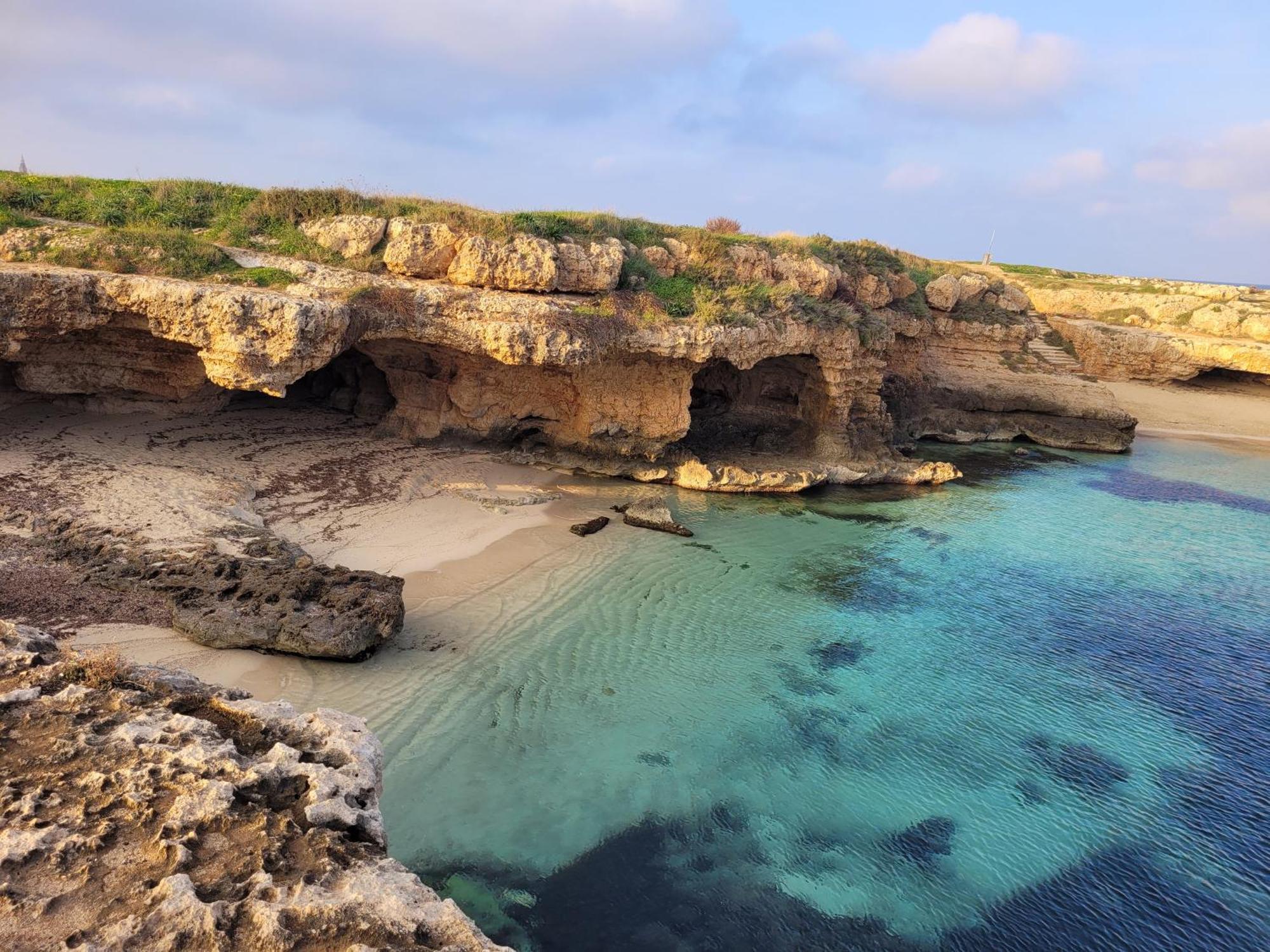Cala Paradiso Монополи Экстерьер фото