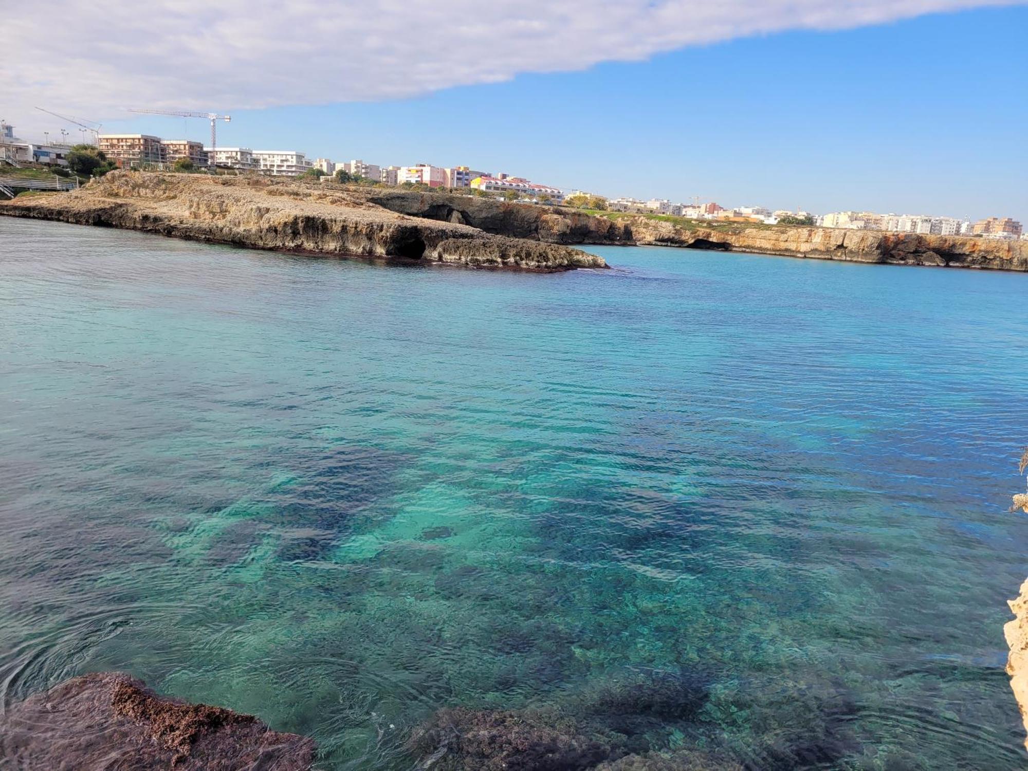 Cala Paradiso Монополи Экстерьер фото