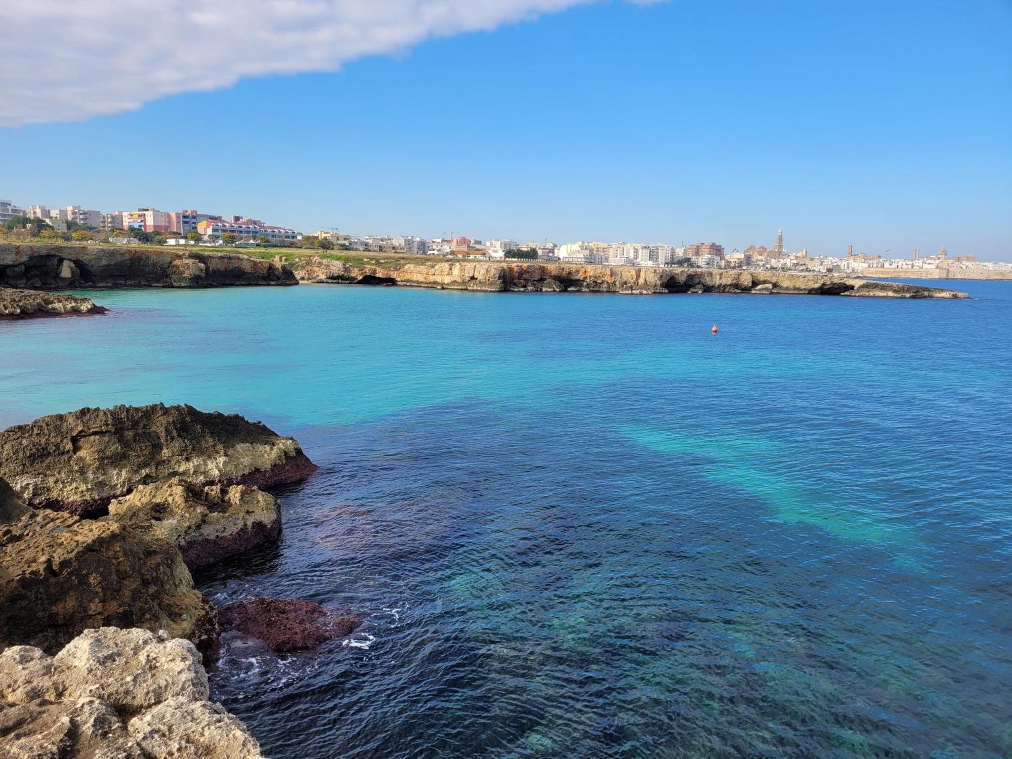 Cala Paradiso Монополи Экстерьер фото